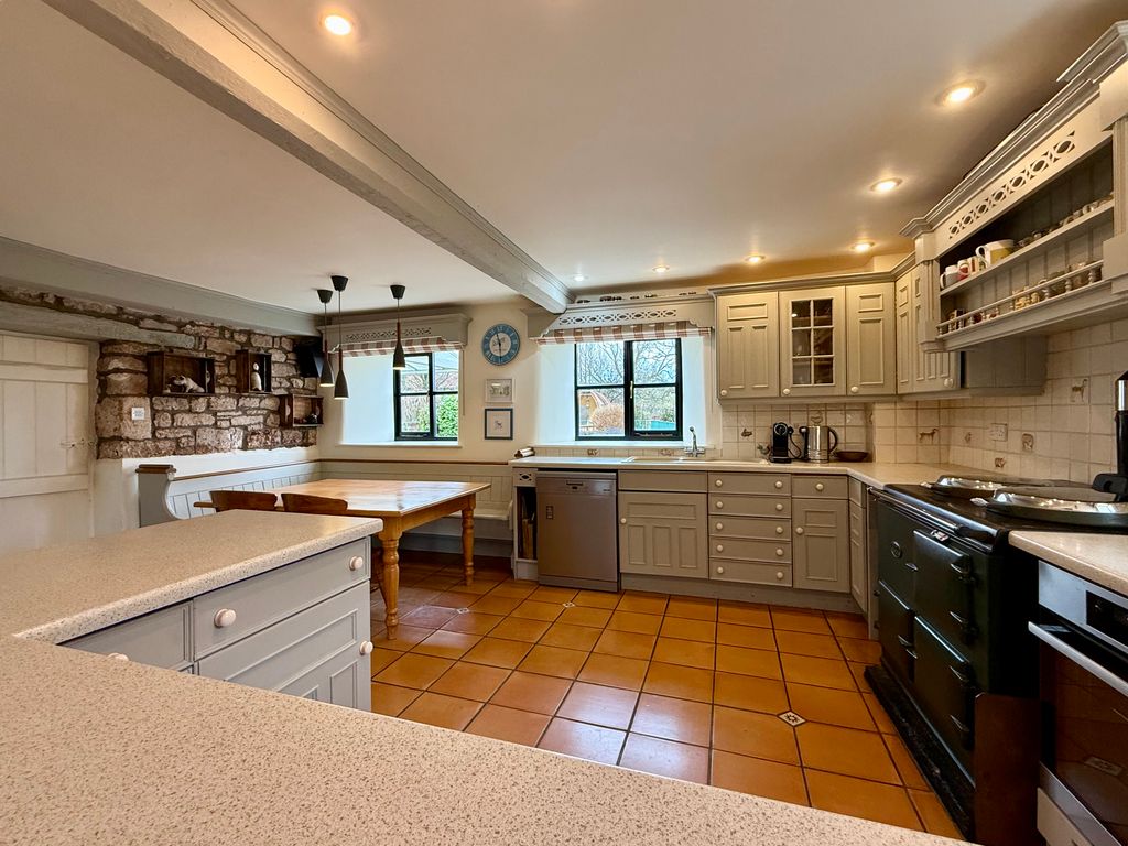 Property photo 2 of 26 Kitchen
