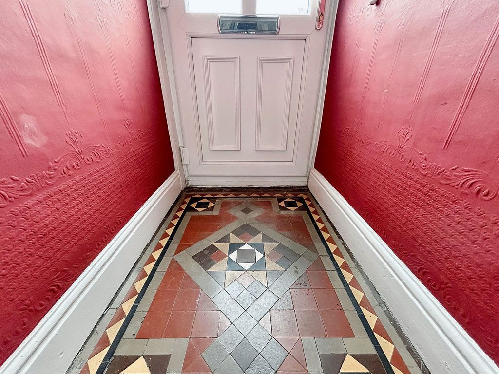 Property photo 3 of 33