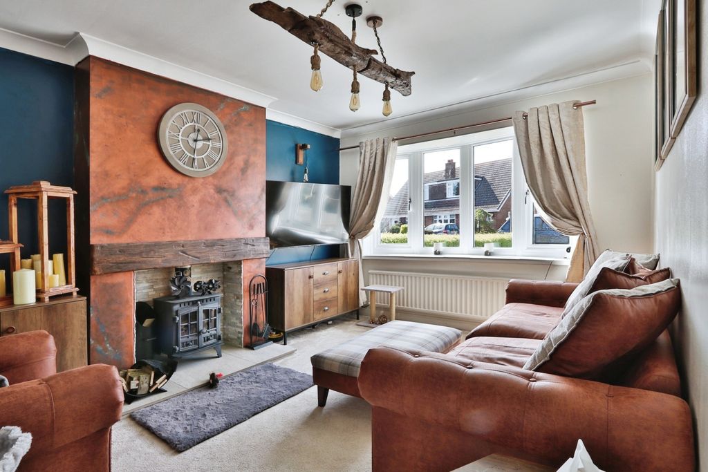 Property photo 1 of 12 4077090