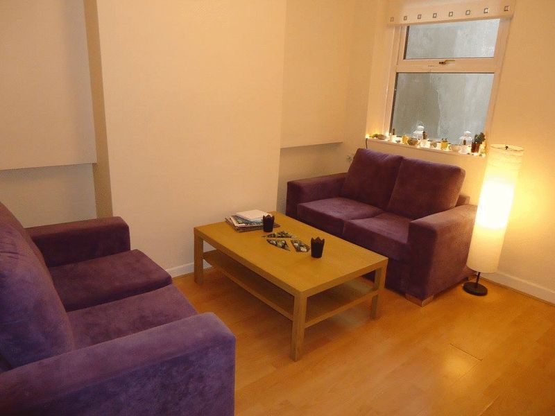 Property photo 2 of 7 Photo 2