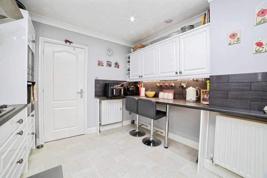 Additional image 7 of 3 bed semi-detached house for saleSunningdale Avenue, Heanor DE75