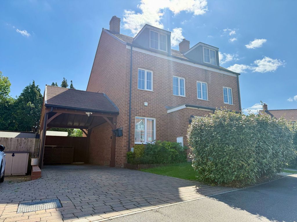 Property photo 1 of 11