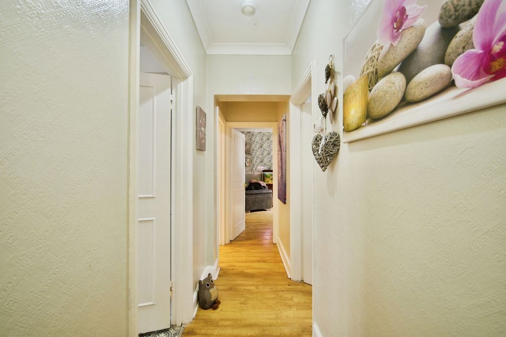 Property photo 2 of 25 Pbox-Img.Jpg