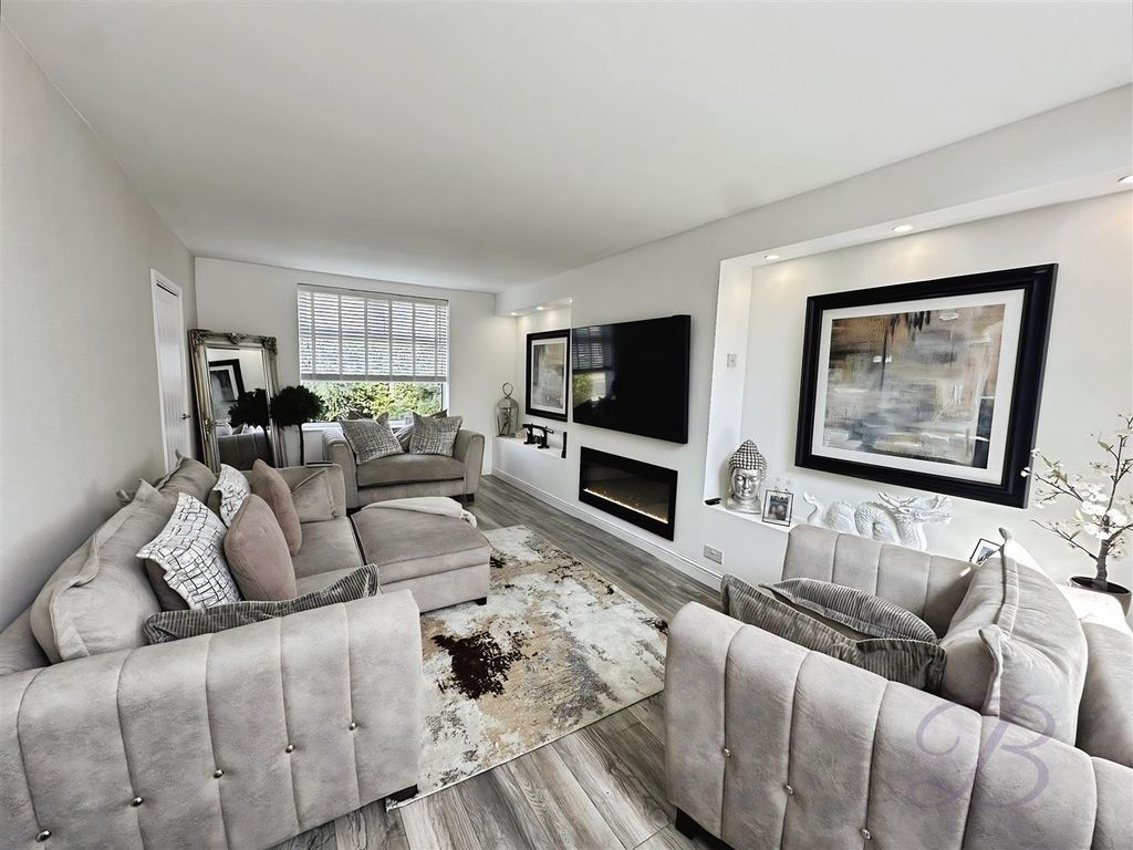 Property photo 2 of 27 28338Cb2-Pj5Rhvrkwua028D0Myca7A.Jpg