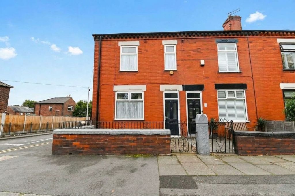 Property photo 1 of 16