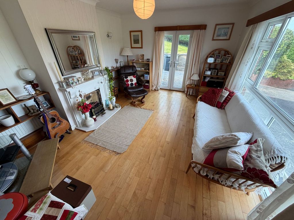 Property photo 3 of 23