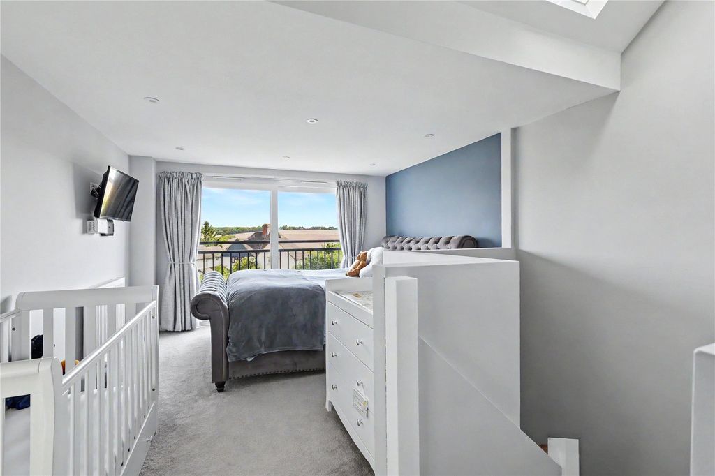 Property photo 2 of 19 Picture No. 06