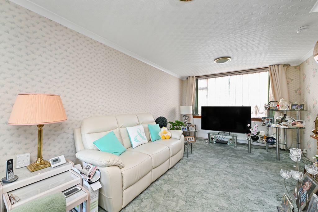 Property photo 3 of 21 Property Image 3