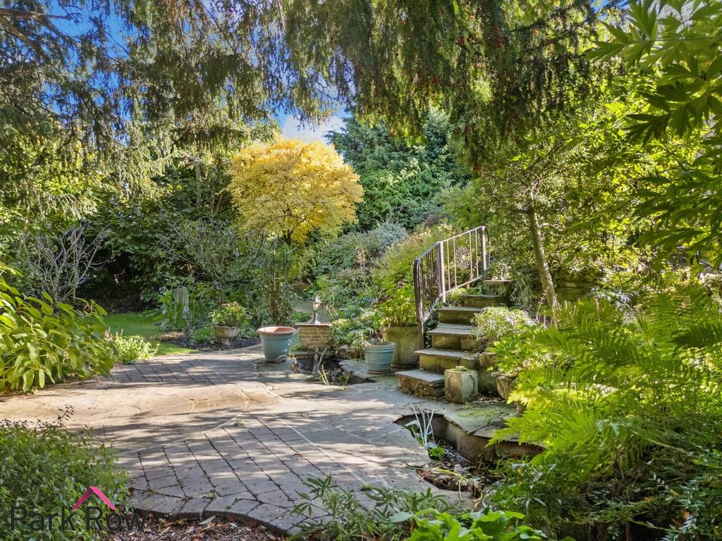 Property photo 2 of 55