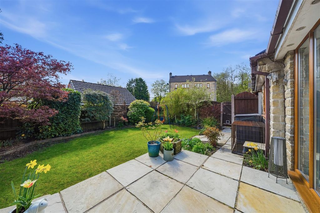 Property photo 2 of 34 Externally