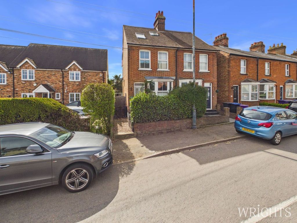 Property photo 2 of 24