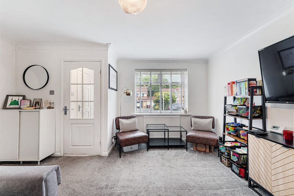 Property photo 2 of 39 3978513