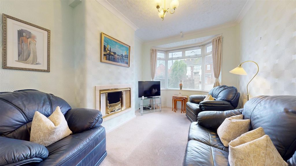 Property photo 3 of 33 Myrtle Grove Reception Room