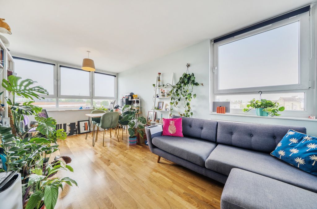 Property photo 1 of 10 1493203-4-6A56350...