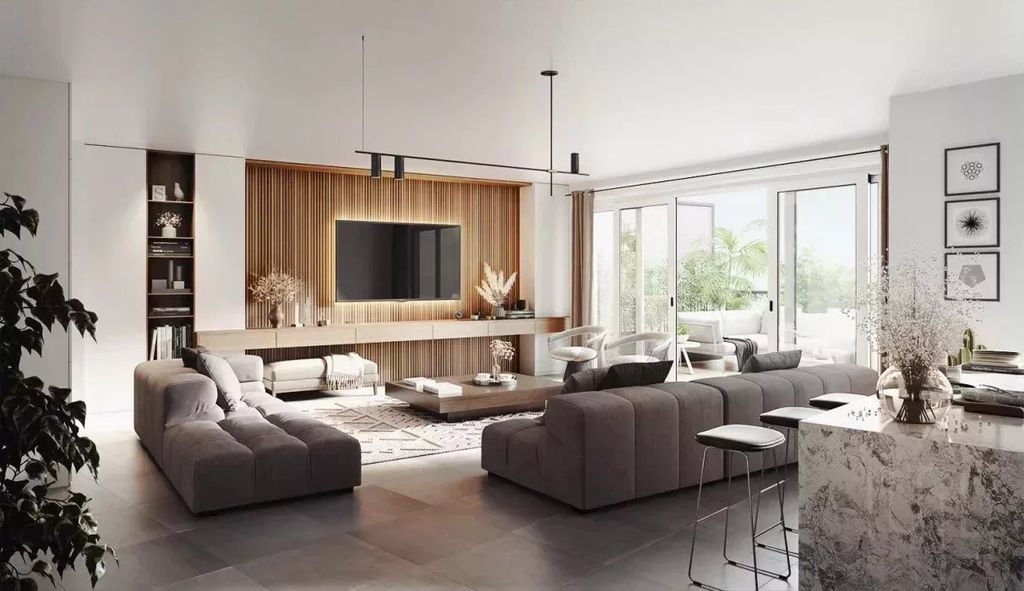 Property photo 1 of 3