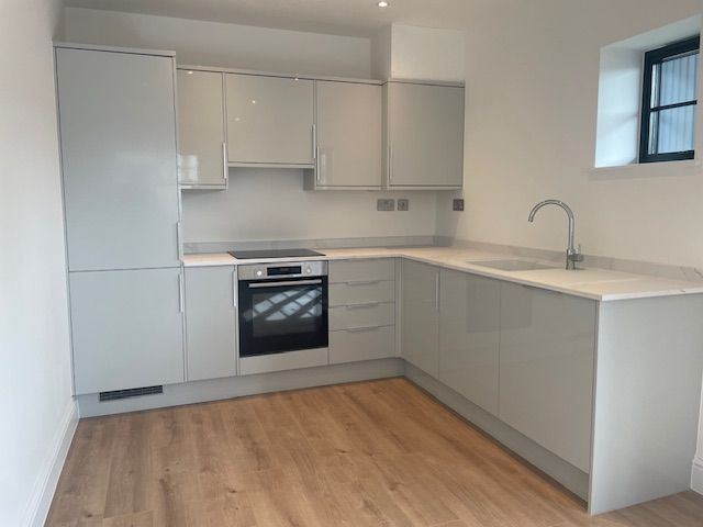 Property photo 3 of 14 Img_7661