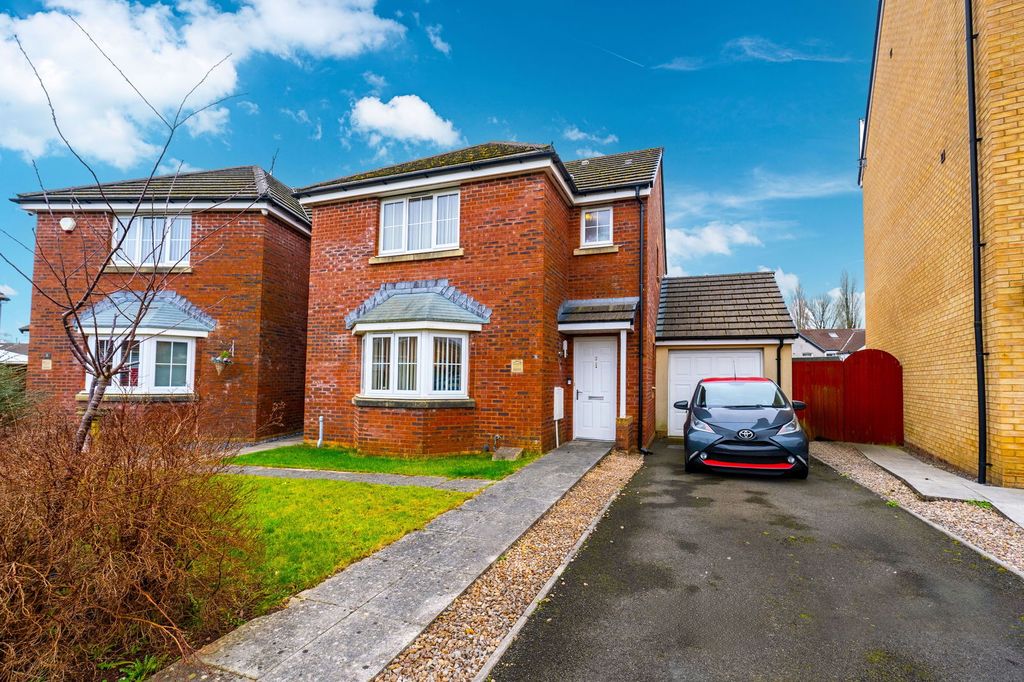Property photo 1 of 34