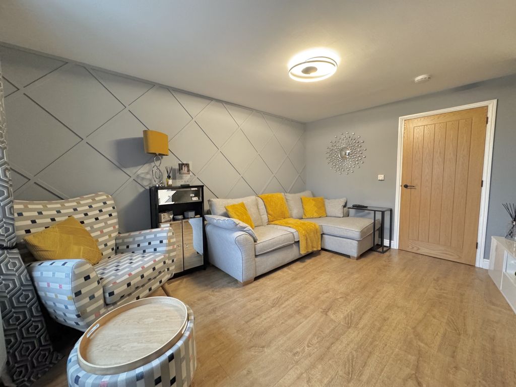 Property photo 3 of 18 Img_6297