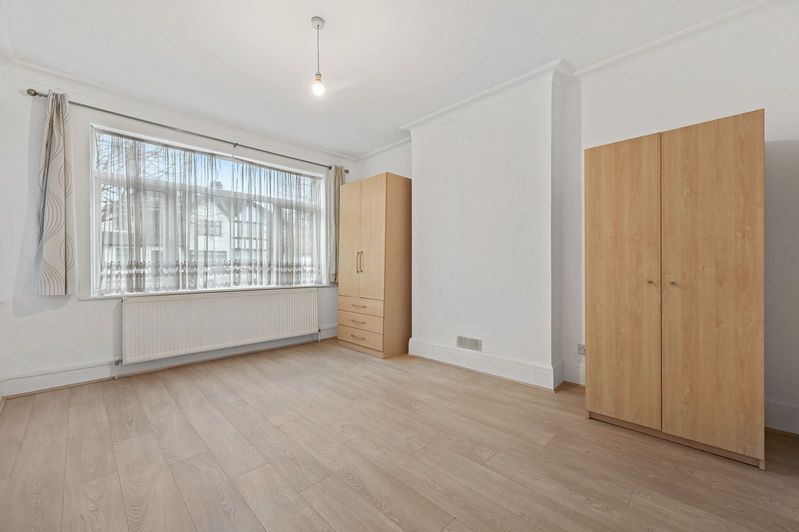 Property photo 2 of 8 Photo 8