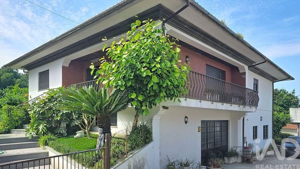 Property photo 1 of 31