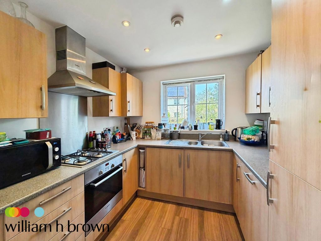 Property photo 3 of 13 Kitchen