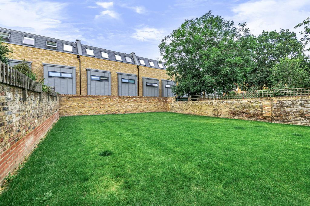 Property photo 2 of 8 Picture No. 08