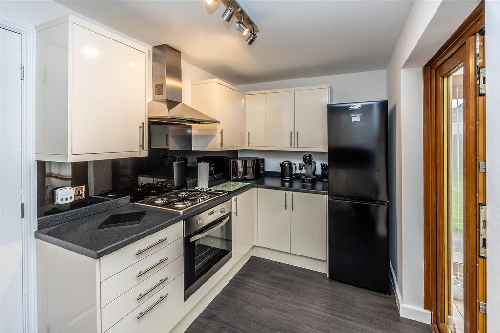 Property photo 1 of 26 19Ahdbrad-140126-3.Jpeg