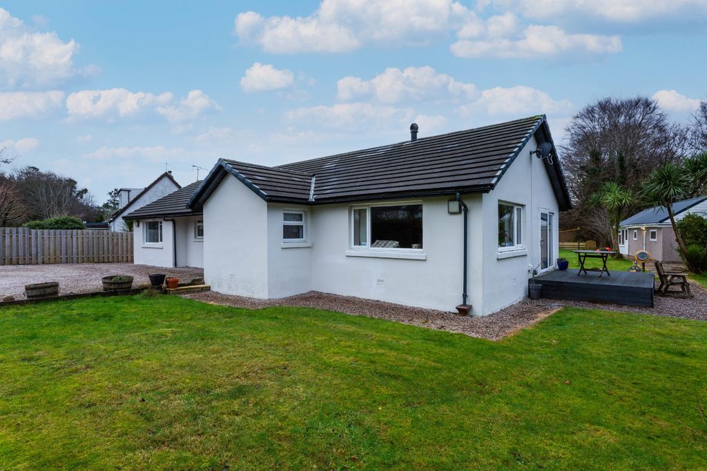 Property photo 2 of 73 4679702