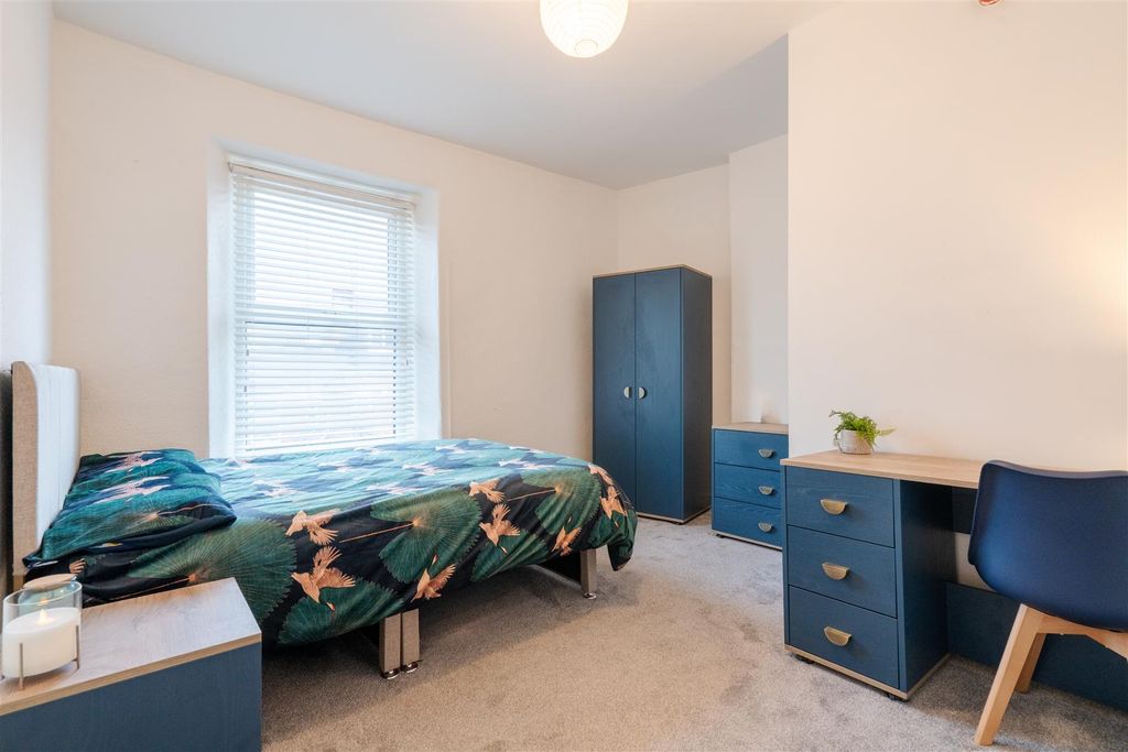 Property photo 2 of 11 _Ajh8652-Hdr.Jpg