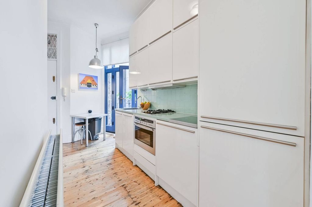 Property photo 1 of 5