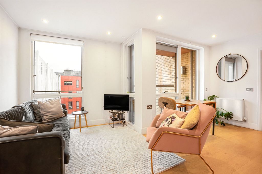 Property photo 1 of 21 Open Plan Living