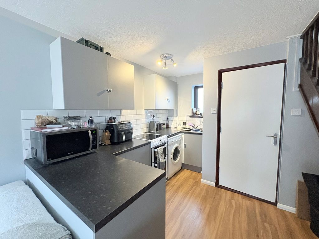 Property photo 3 of 5