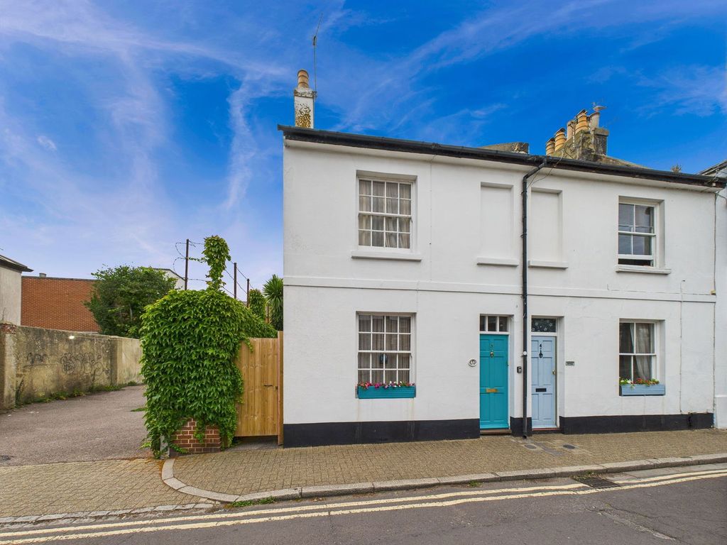 Property photo 1 of 7