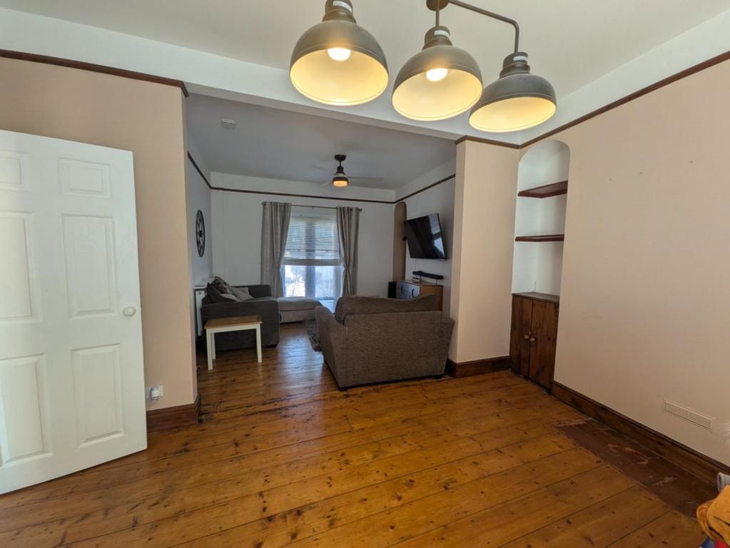 Property photo 3 of 10 Dining Room