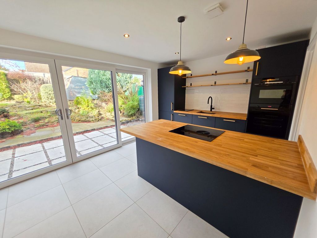 Property photo 3 of 26