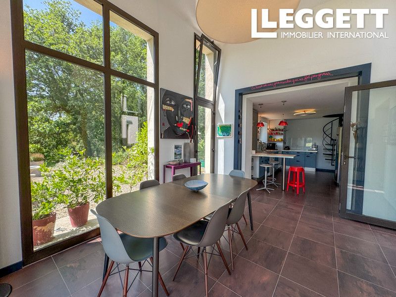 Property photo 3 of 10