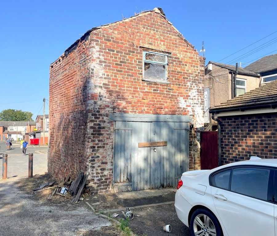 Property photo 1 of 5
