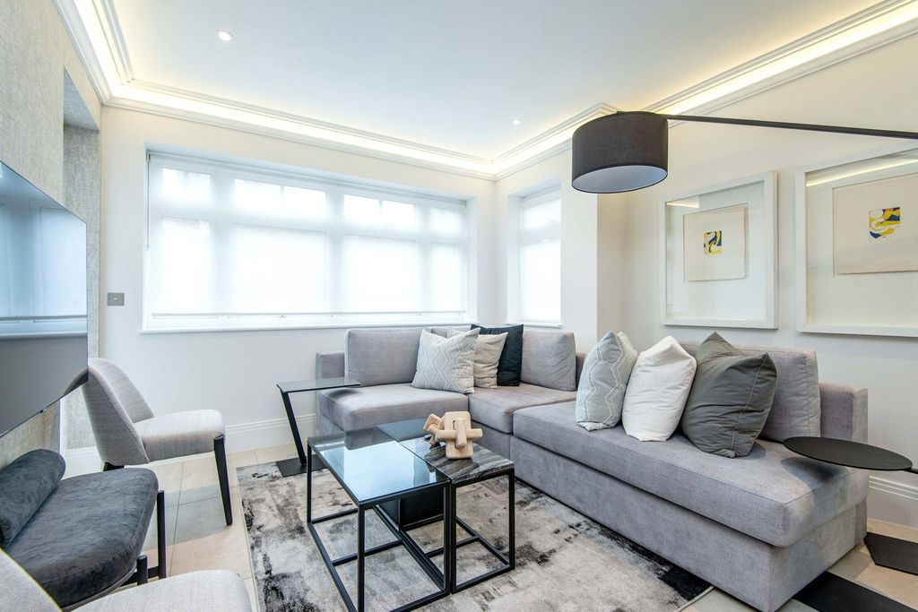 Property photo 2 of 8 Picture No. 07