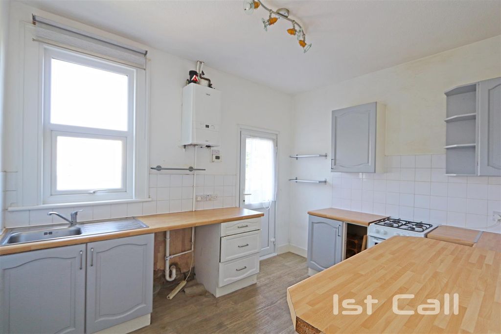 Property photo 3 of 11 Kitchen/ Diner