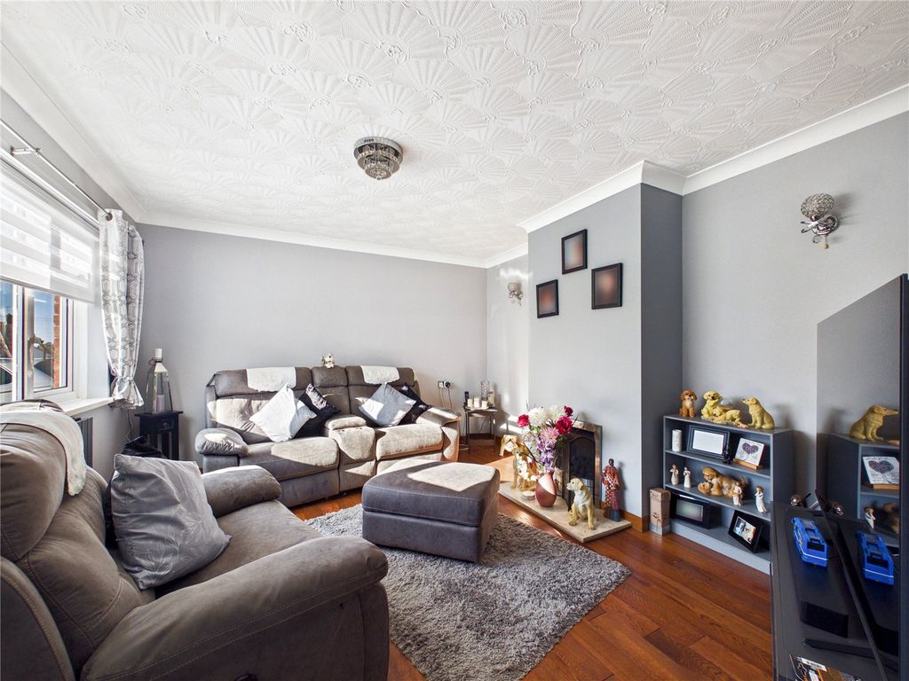Property photo 2 of 11 Picture No. 02