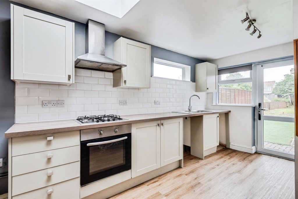 Property photo 2 of 17