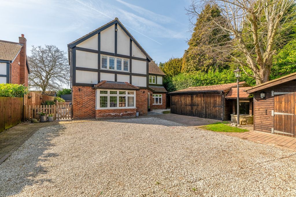 Property photo 1 of 30 4164122