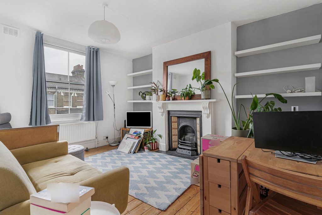 Property photo 3 of 21 Photo 2