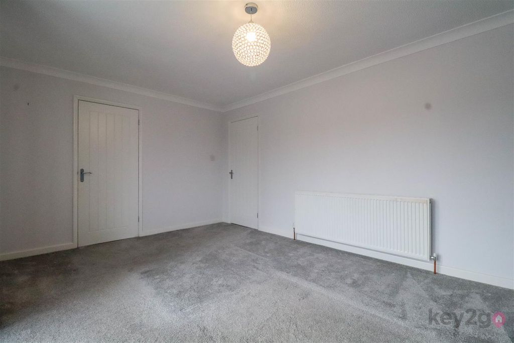 Property photo 3 of 12 Img_5931.Jpg