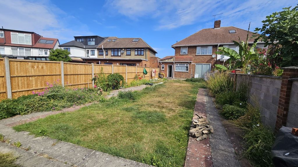 Property photo 1 of 2