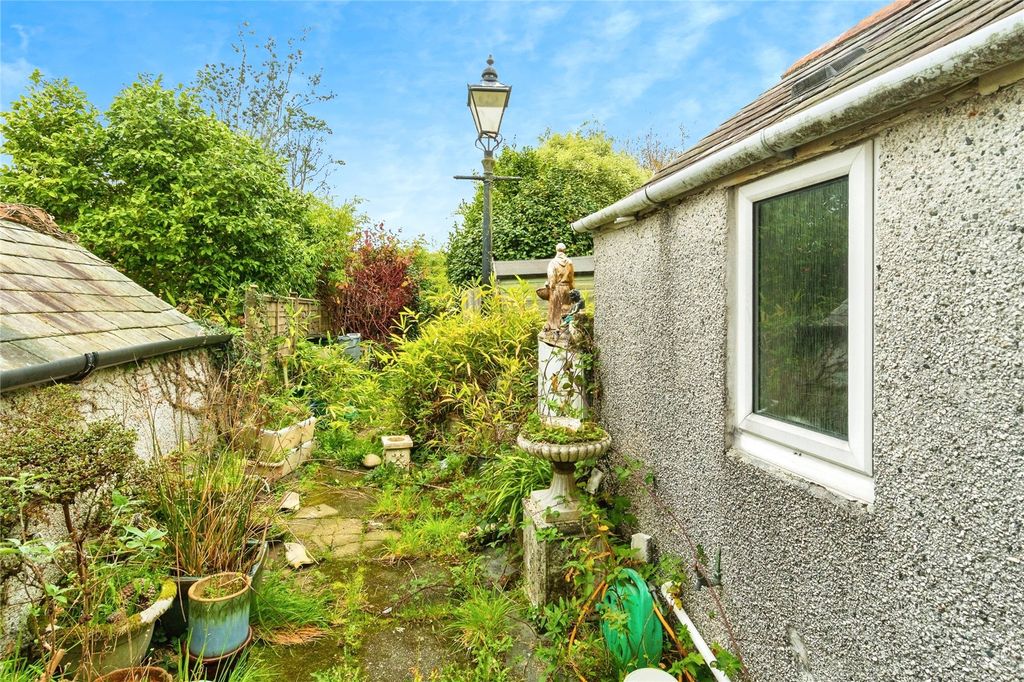 Property photo 2 of 20 Garden