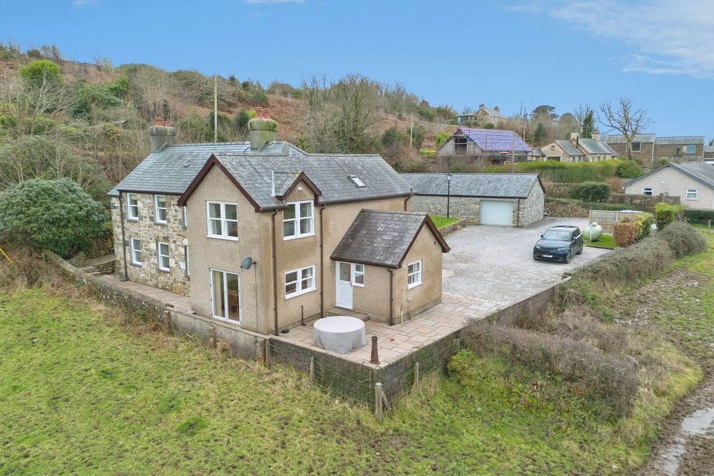 Property photo 3 of 23 Drone