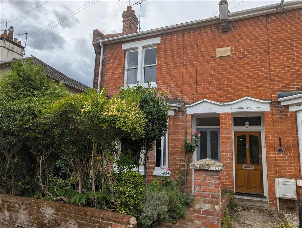Property photo 1 of 11