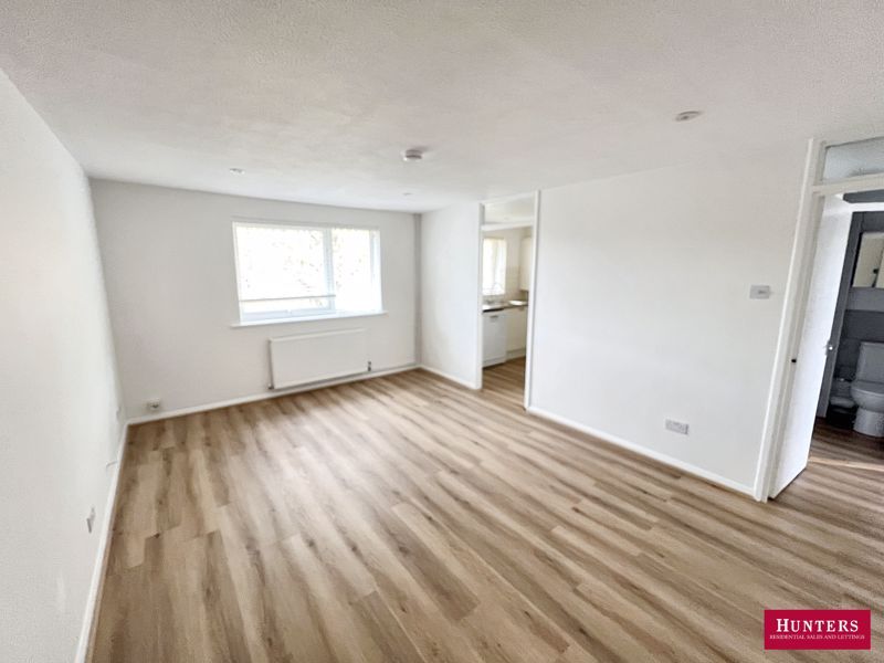 Property photo 2 of 9 Photo 11