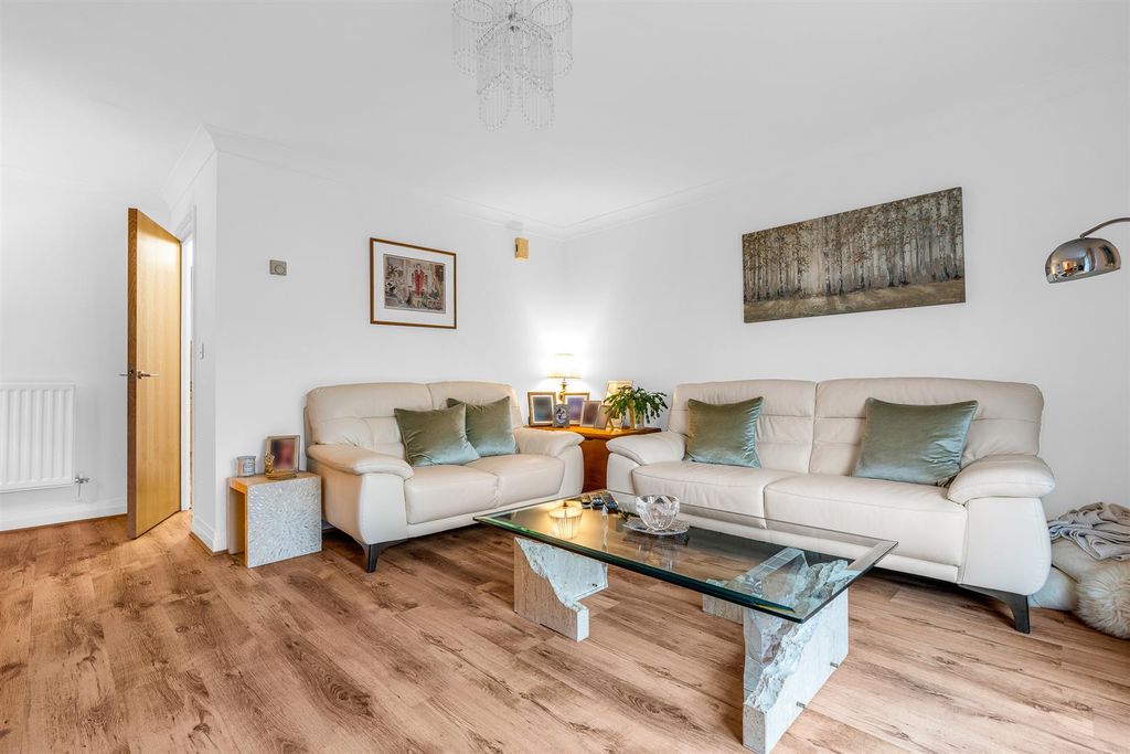 Property photo 3 of 24 Internal-11.Jpg